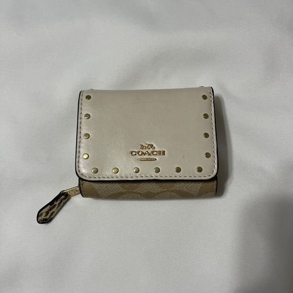🟡 Coach Small Trifold Leather Wallet in Signature Canvas - Picture 4 of 7
